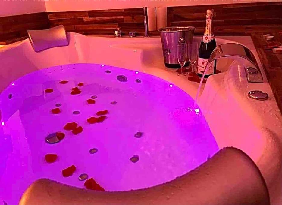 Appartement Sejour Detente Au Coeur De Spa,cine,bouteille Offerte *